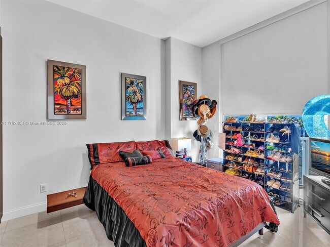 Building Photo - 3029 NE 188th St