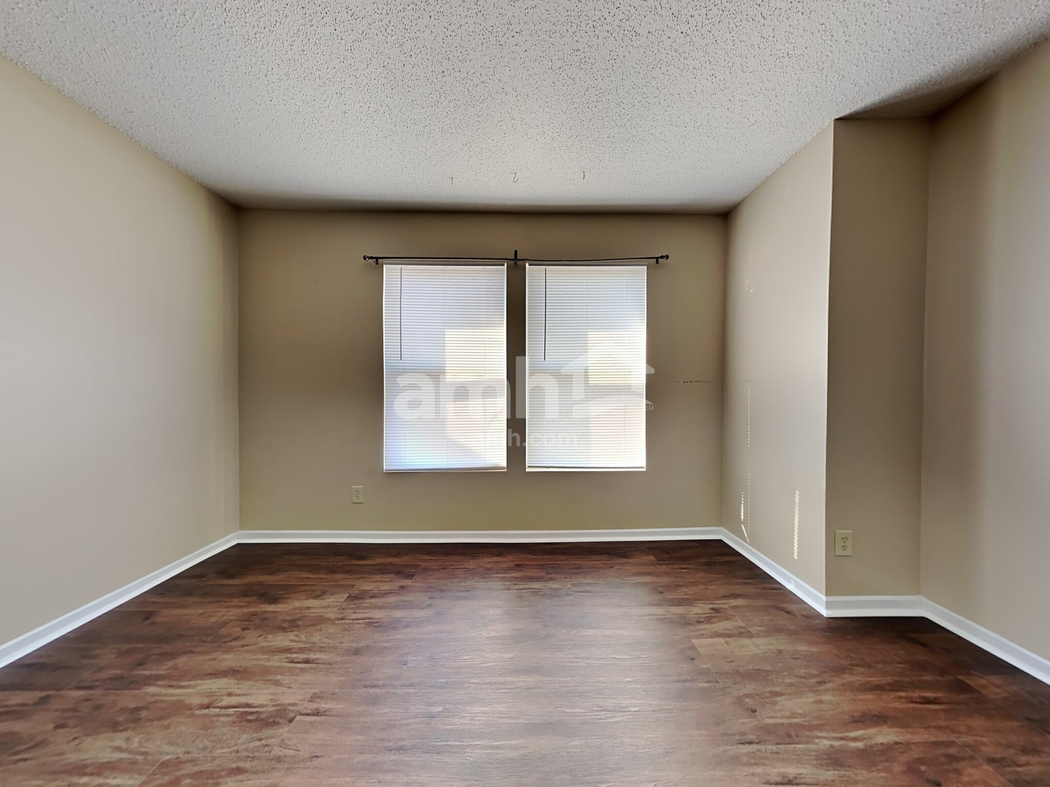 Building Photo - 936 Shenandoah Way