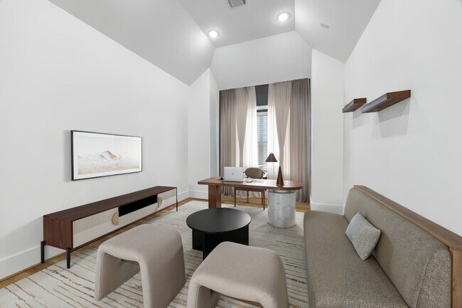 Building Photo - 9009 Wellspring Dr