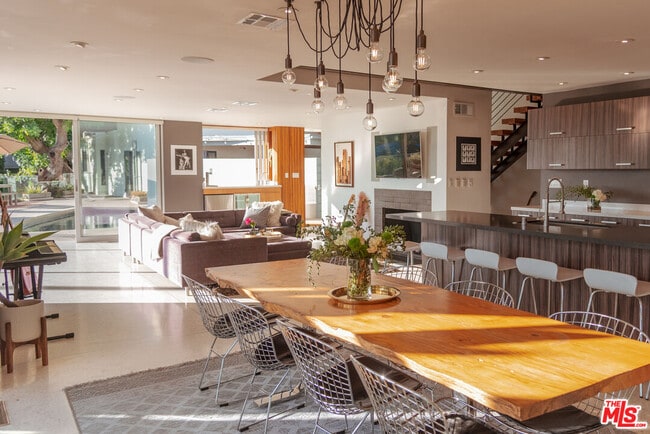 Building Photo - 7650 Curson Terrace