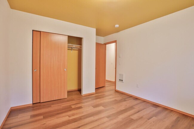 Building Photo - Private Beach Access Comes with This Lovely Freeland Home!