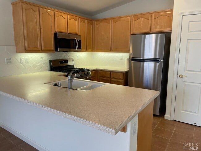 Building Photo - 150 Foxwood Ln