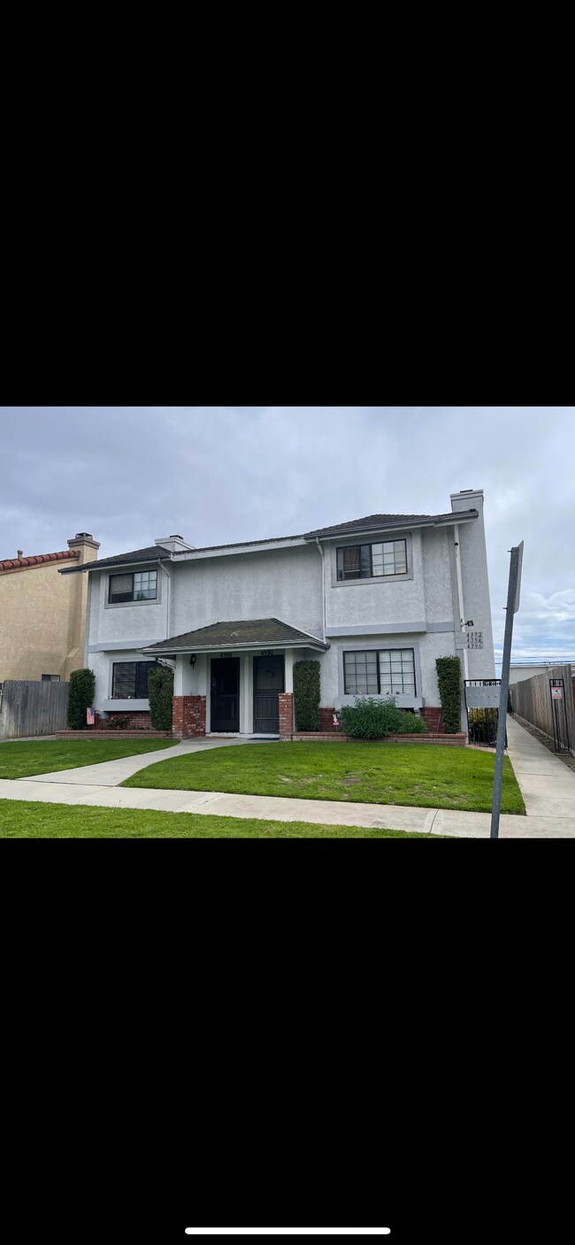 Building Photo - 4396 Howard Ave