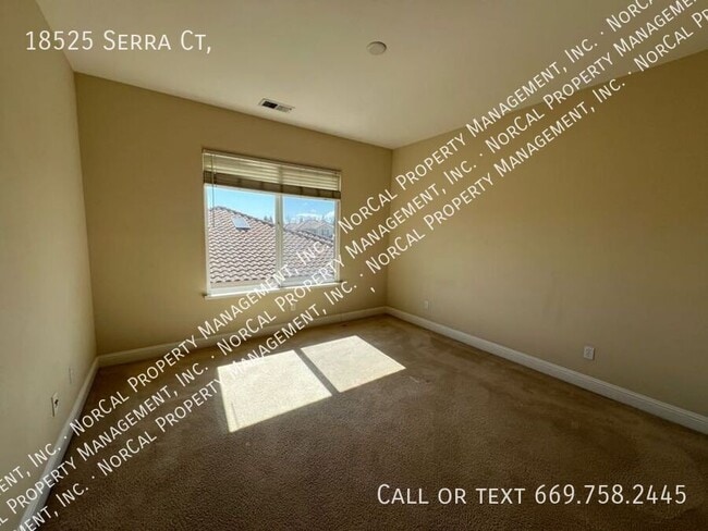 Building Photo - 18525 Serra Ct