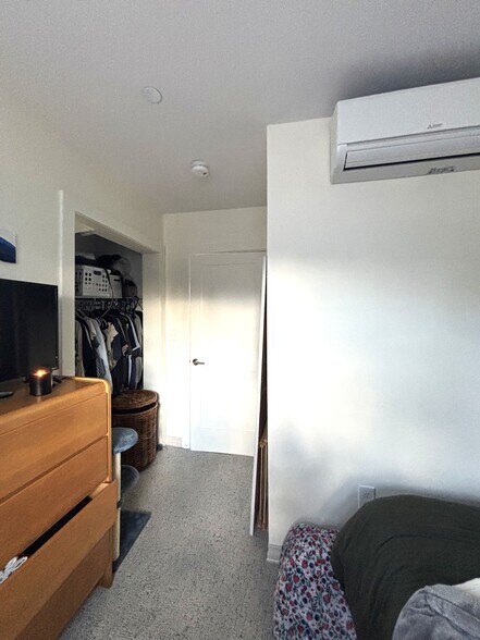 Building Photo - 38 Ladds Ln