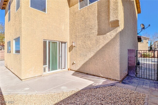 Building Photo - 11875 Wedgebrook St