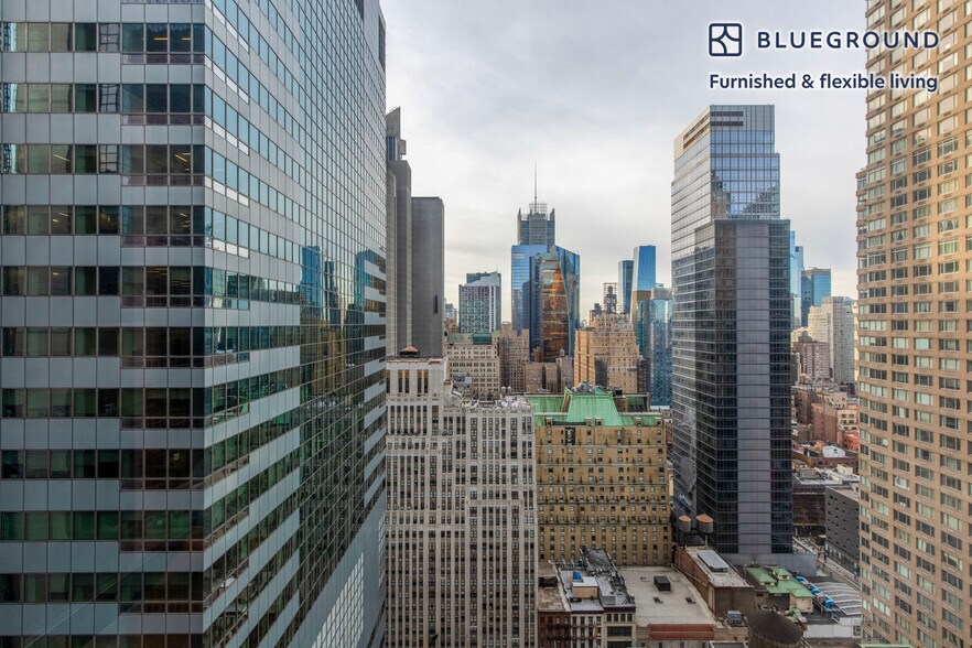 Building Photo - 235 W 48th St