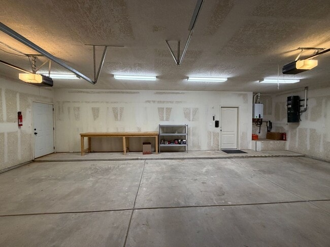 Building Photo - 4 Bedroom Single Story Custom Home Available In Rio Rancho Near Unser Blvd SE & Westside Blvd SE!