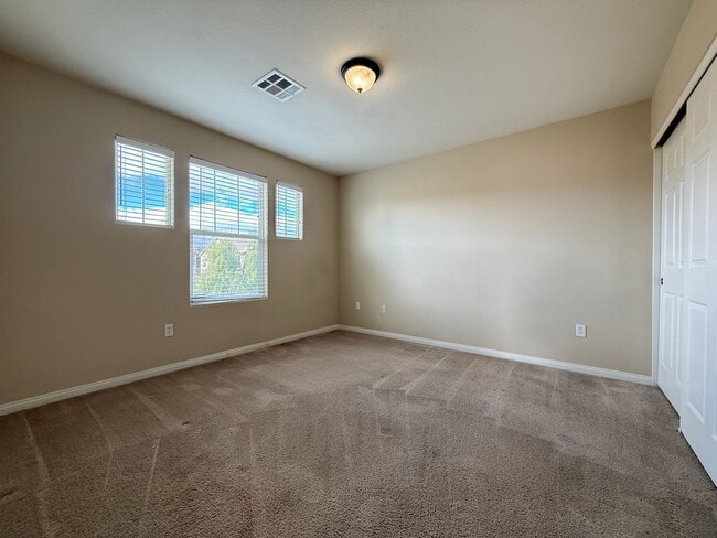 Building Photo - 9172 Domina Royal St