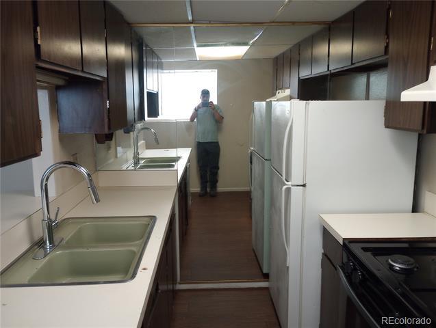 Building Photo - 10742 E Exposition Ave