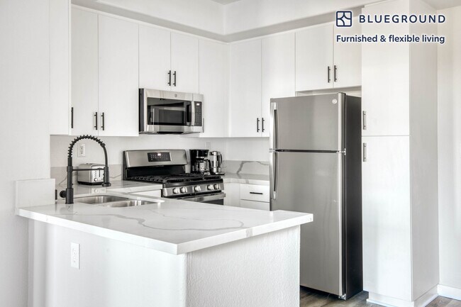 Building Photo - 2820 Sawtelle Blvd