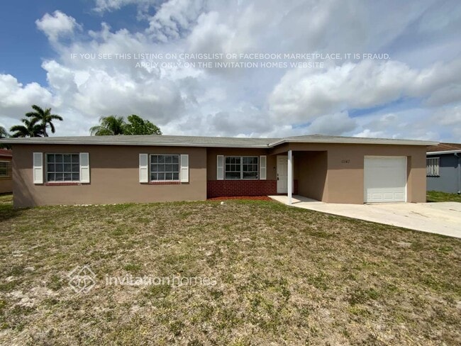 Building Photo - 11143 Mustang St