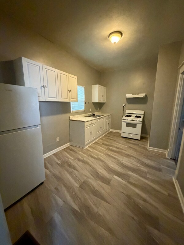 Building Photo - 1417 S 28th St