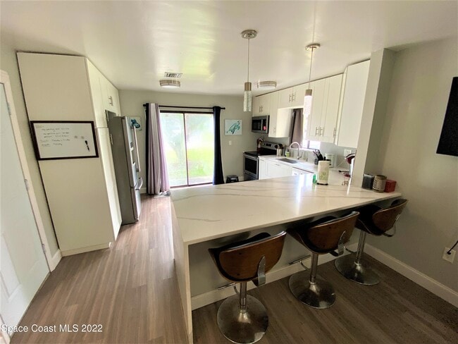 Building Photo - 8759 Banyan Way