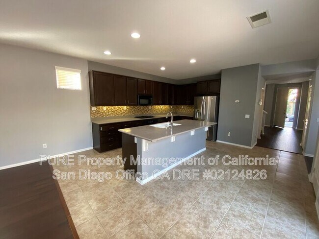 Building Photo - 1553 Hunters Glen Ave
