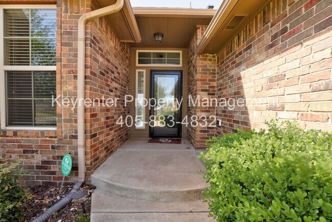 Building Photo - * * * $250 Move-in Special * * * Charming 3-Bedroom / 2-Bathroom Home! * * * $250 Move-in Special...