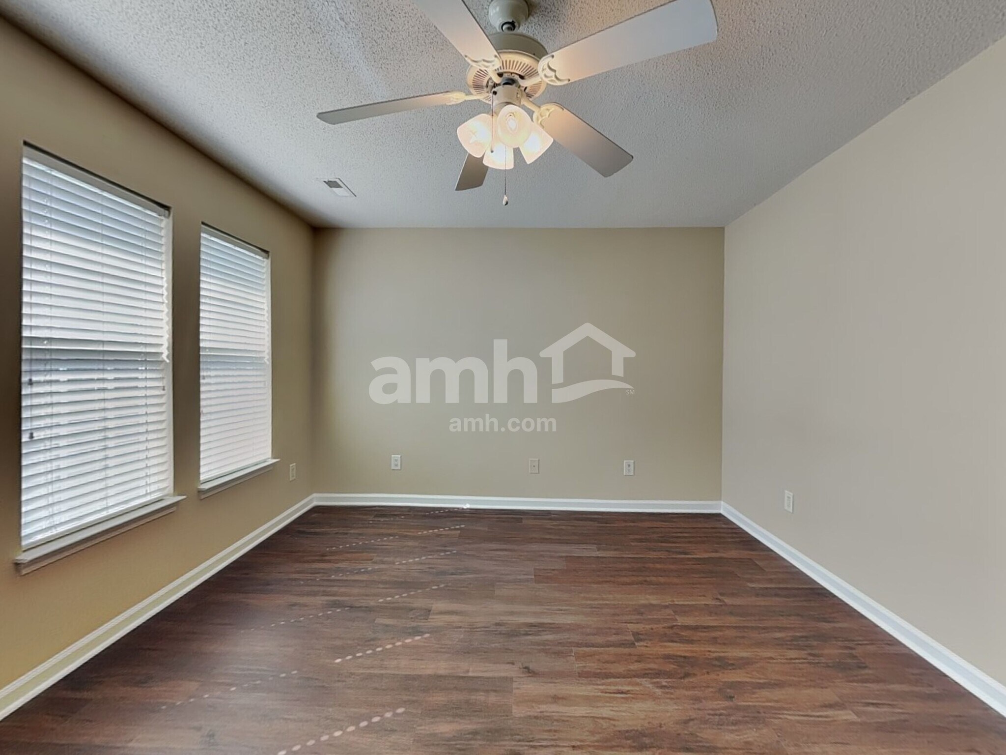 Building Photo - 3646 Sunset Hollow Dr