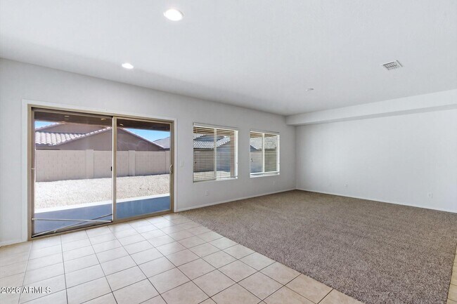 Building Photo - 10733 W Lariat Ln