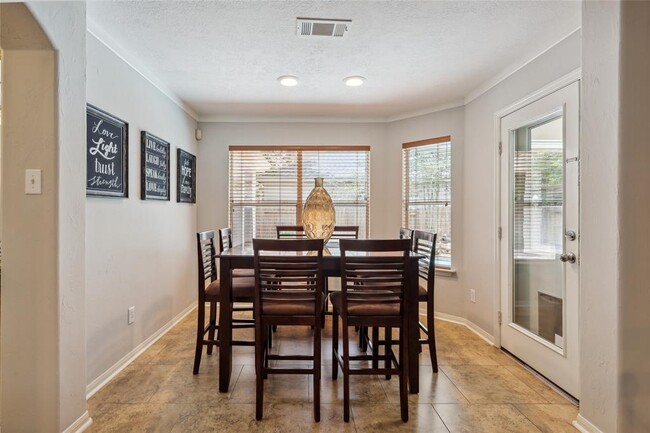 Building Photo - 183 N Millport Cir