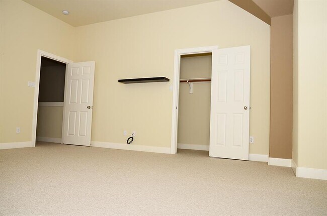 Building Photo - 9034 Creekstone Lake Dr