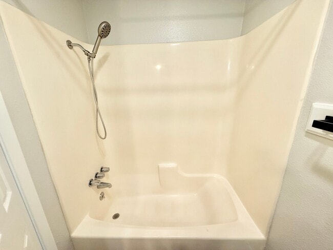 Building Photo - 18135 Serenity Way