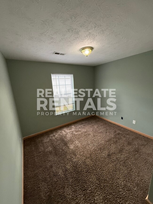 Building Photo - 1304 Pierce Ave