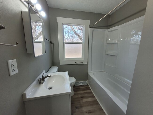 Building Photo - Renovated (in 2024!) two bedroom home, har...