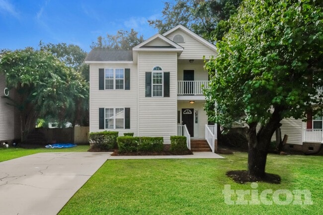 Building Photo - 337 Montclaire Ln