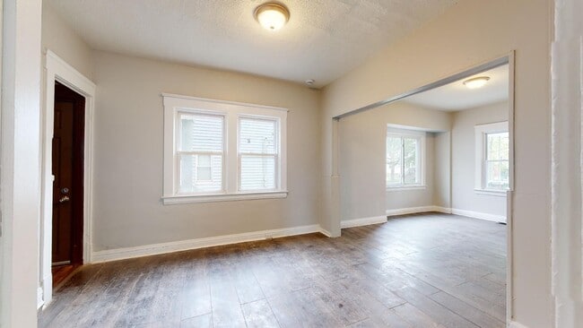 Building Photo - Old Brooklyn - 4 Bedroom Single Family Home