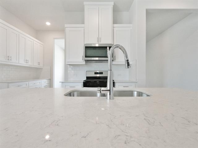 Building Photo - 505 Parrino Pky