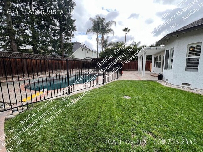 Building Photo - 654 Llagas Vista Dr