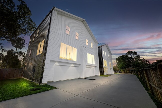 Primary Photo - 2550 Walcott Ln
