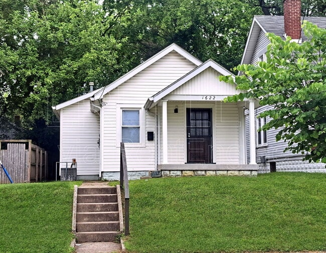 Primary Photo - 1622 Beech St