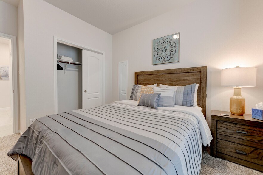 Building Photo - 3703 McCleland Crk Trl