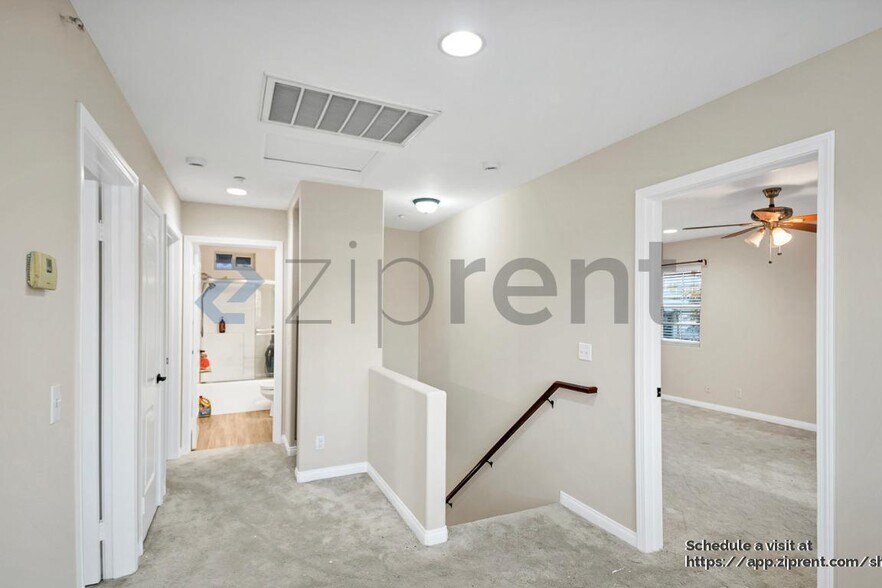 Building Photo - 443 Monrovista Ave