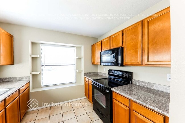 Building Photo - 11841 N 76th Ln