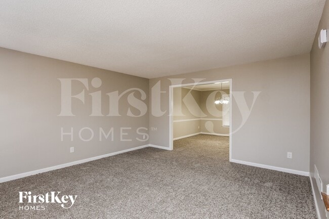 Building Photo - 4004 Southbrook Ct NW