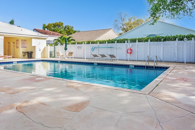 Building Photo - 1011 Siena Oaks Cir E
