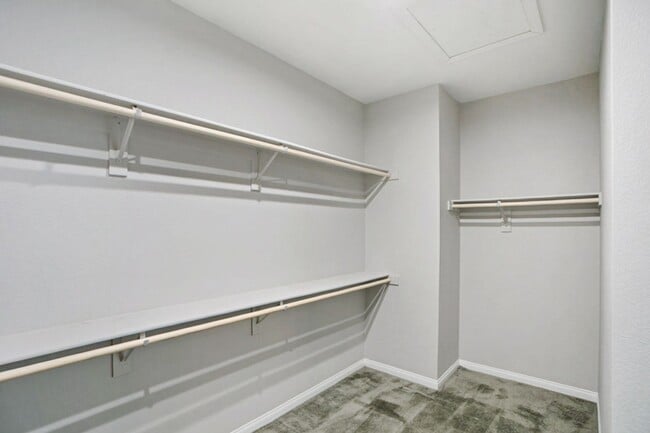 Building Photo - Beautiful 4 Bedroom Home In A Gated Skye Canyon Community