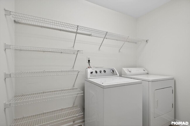 Building Photo - 235 River Green Ave