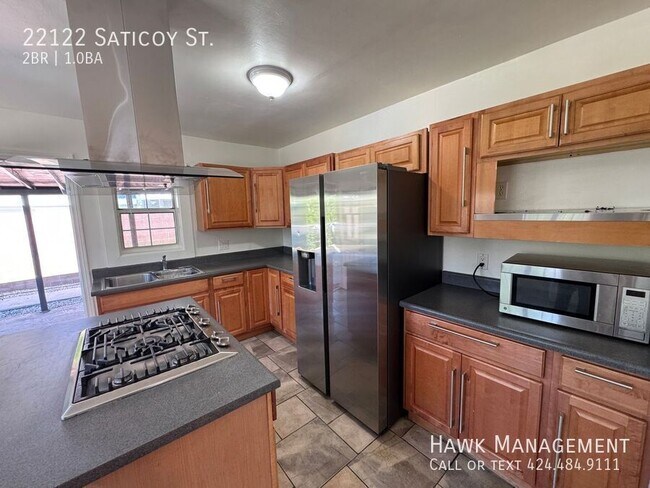 Building Photo - 22122 Saticoy St