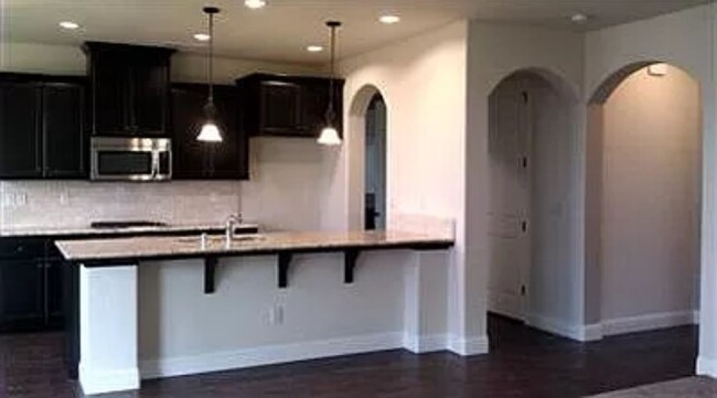 Building Photo - 11363 N Via Ventana Way