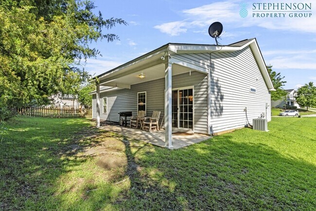 Building Photo - Furnished Rental! STR