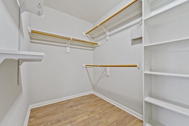 Building Photo - 2614 Royal Thistle Dr