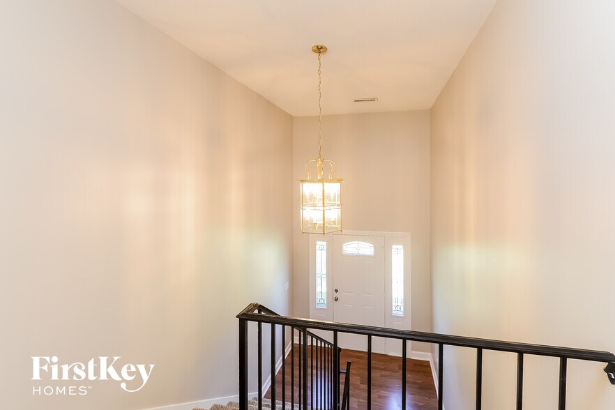 Building Photo - 1045 High Ridge Rd