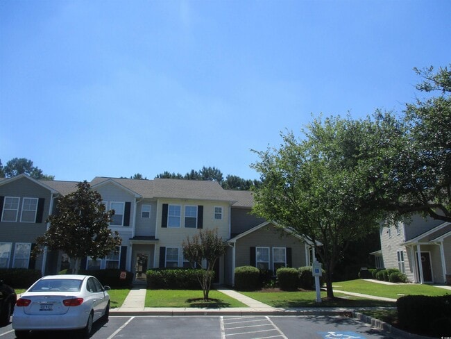 Primary Photo - 121 Olde Towne Way