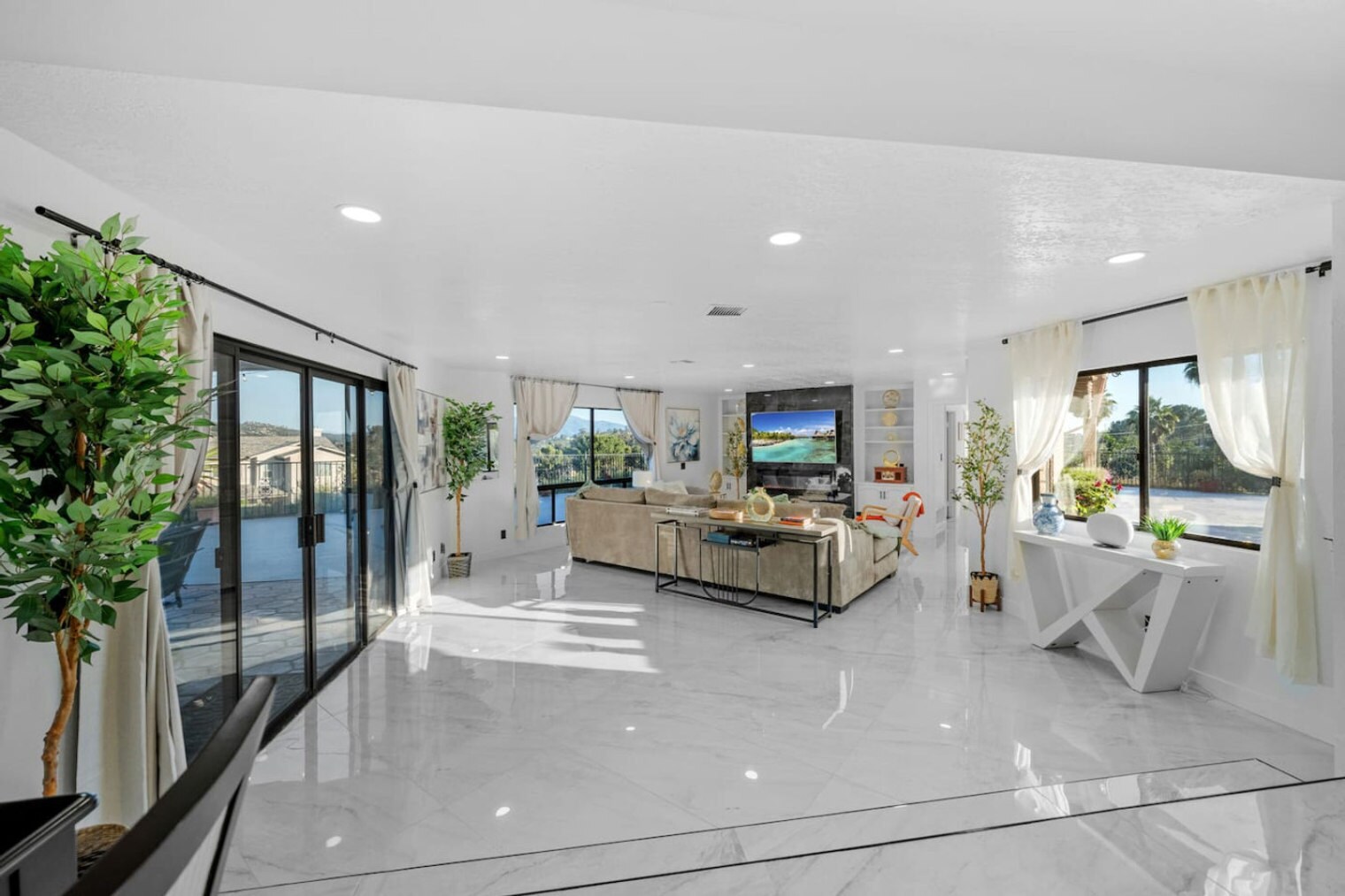 Building Photo - 14552 Skyline Truck Trail