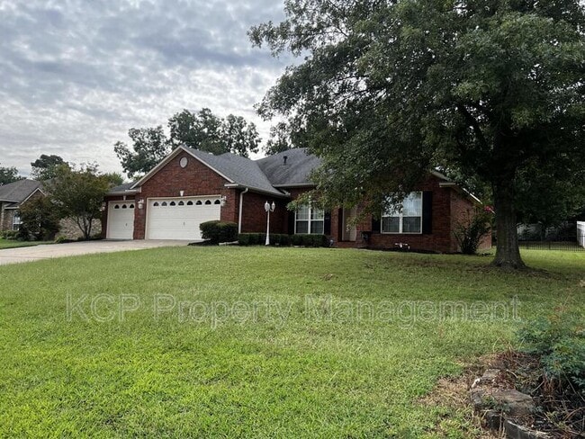 Building Photo - 2109 Barrington Dr