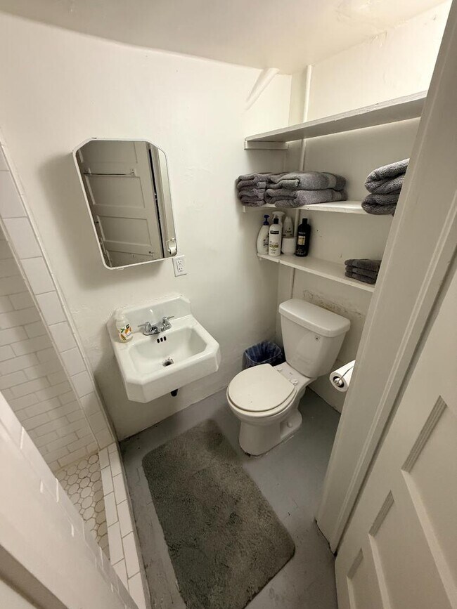 Building Photo - 1436 E 1300 S