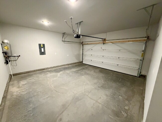 Building Photo - JUST REDUCED! Be the First to Live Here! Brand-New 3-Bedroom Home with Lawncare included, plus Po...
